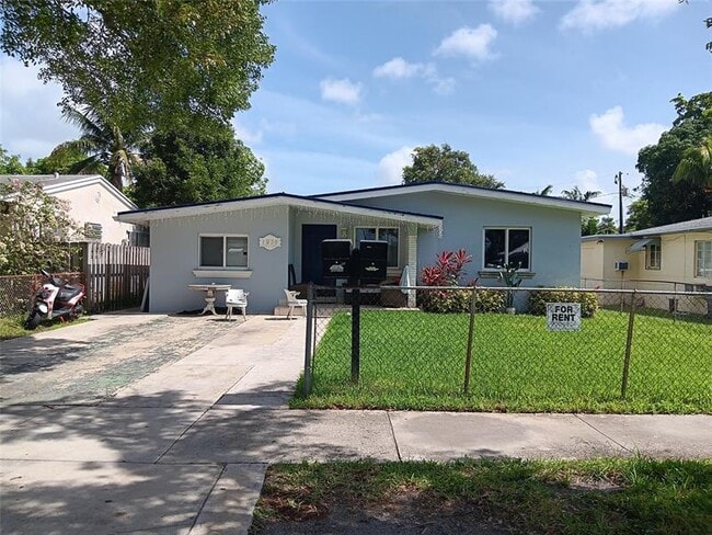 property at 1935 Fletcher St
