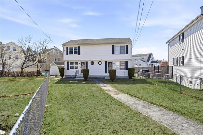 10 Henry St in Providence, RI - Building Photo - Building Photo