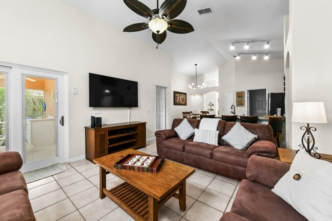 2812 Playing Otter Ct