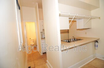 1015 13th Ave SE in Minneapolis, MN - Building Photo - Building Photo