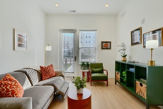 The Terraces at Park Heights (Senior 62+) in Baltimore, MD - Foto de edificio - Building Photo