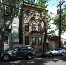 118 Pulaski St in Newark, NJ - Building Photo - Building Photo