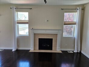 571 S 360 East Cir in American Fork, UT - Foto de edificio - Building Photo