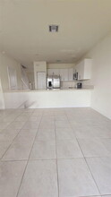 3228 W 114th Terrace in Hialeah, FL - Building Photo - Building Photo