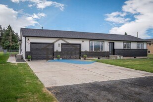 1804 E Coeur D Alene Ave in Post Falls, ID - Building Photo