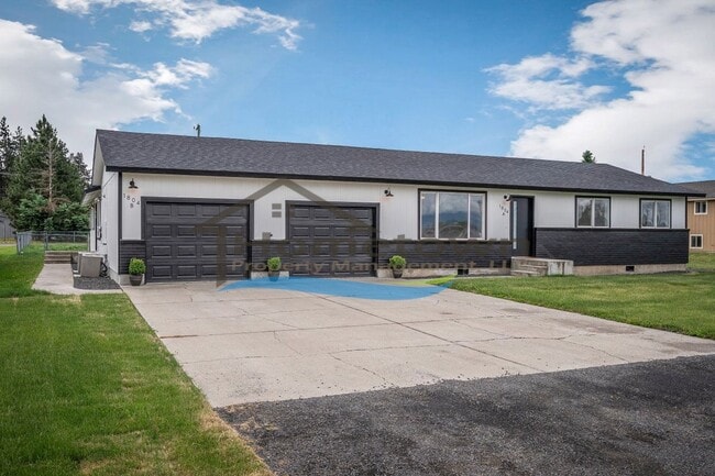 property at 1804 E Coeur D Alene Ave