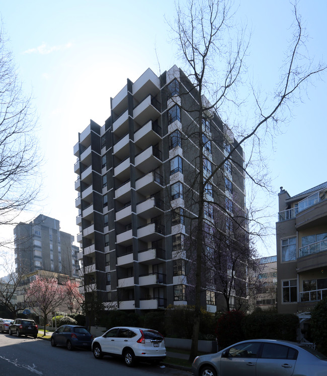 Villa Monika in Vancouver, BC - Building Photo - Building Photo