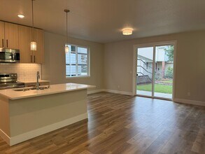 9810 NE 29th Ave in Vancouver, WA - Building Photo - Building Photo