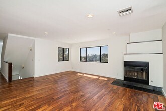 6441 Bryn Mawr Dr in Los Angeles, CA - Building Photo - Building Photo