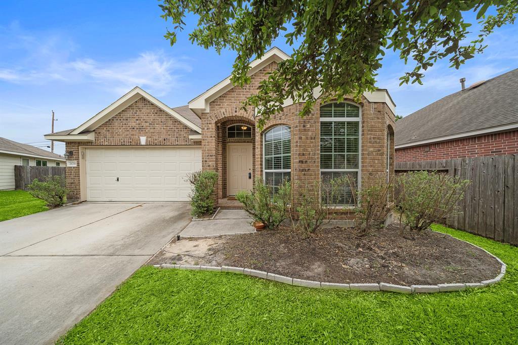 26218 Lillian Springs in Spring, TX - Building Photo