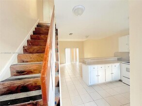 5712 W 25th Ct in Hialeah, FL - Building Photo - Building Photo