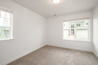 4219 W Dead Horse Ct in Riverton, UT - Building Photo - Building Photo