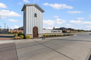 14004 Gaskin St in Pilot Point, TX - Building Photo
