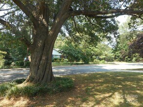 1210 Norland Rd in Charlotte, NC - Building Photo - Building Photo