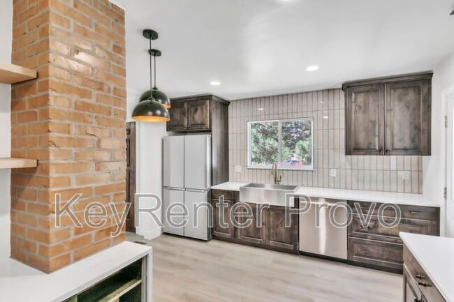 property at 494 N Emery Ave