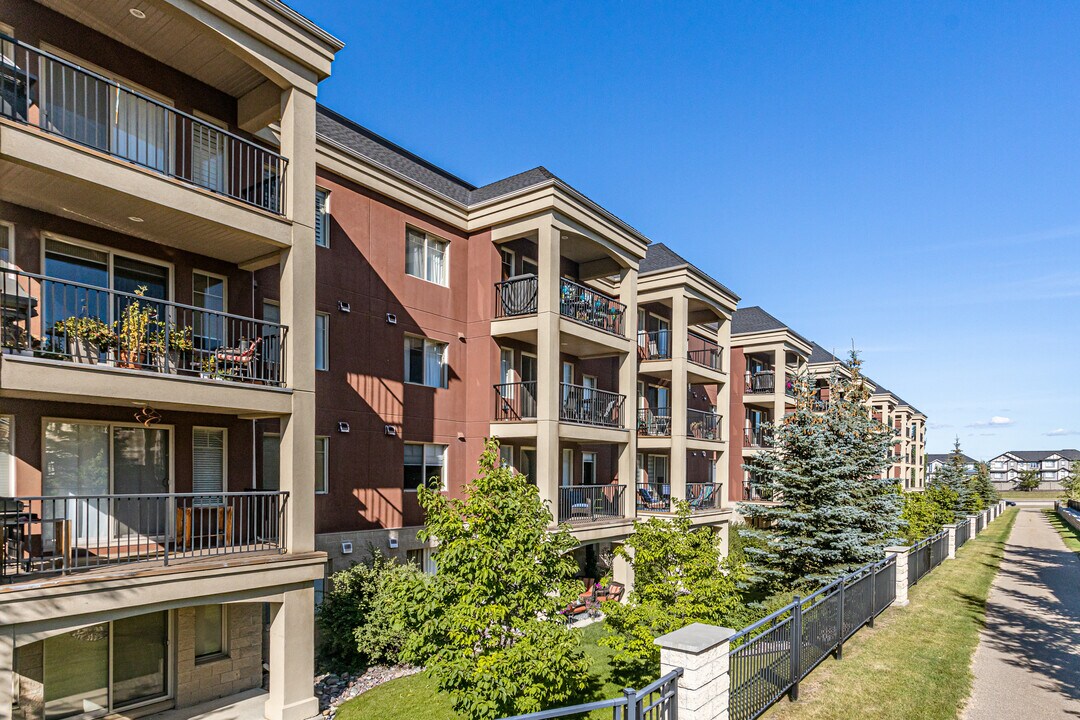 Palisades on the Ravine in Sherwood Park, AB - Building Photo