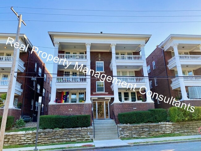 property at 305 E 43rd St