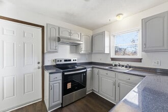 33 Guilford St in Hartford, CT - Building Photo - Building Photo