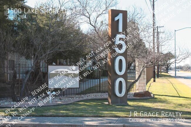 1500 Lake Shore Dr, Unit 201 in Waco, TX - Building Photo - Building Photo