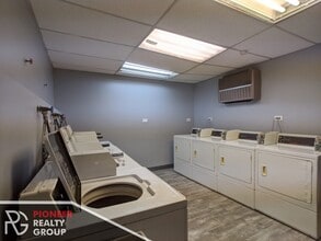 835 W Wolfram St, Unit #837-103 in Chicago, IL - Foto de edificio - Building Photo