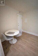 98 Vaughan Rd in Toronto, ON - Building Photo - Building Photo