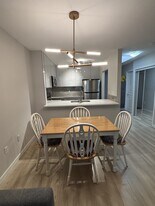 2929 W 4th Ave in Vancouver, BC - Building Photo