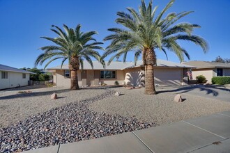 12607 W Crystal Lake Dr in Sun City West, AZ - Building Photo - Building Photo