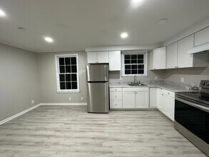 724 Kingsbury Rd in Clarksville, TN - Building Photo - Building Photo