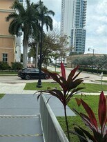 17560 Atlantic Blvd in Sunny Isles Beach, FL - Building Photo