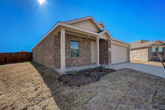 2832 Ozark Cir in Little Elm, TX - Building Photo - Building Photo