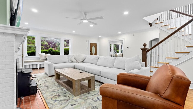 property at 2 S Oxford Ave