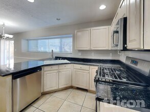 8009 Rancho Dorado Ct NW in Albuquerque, NM - Building Photo - Building Photo