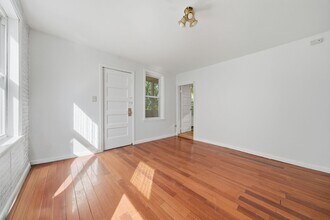 281 River St in Cambridge, MA - Building Photo - Building Photo