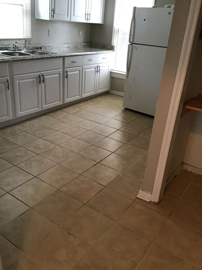 1037 Jackson Ave in Chesapeake, VA - Building Photo - Building Photo