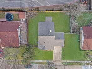 1100 Brush Creek Dr in Richardson, TX - Building Photo - Building Photo