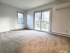 105 Burwood Ave in Stamford, CT - Building Photo - Building Photo