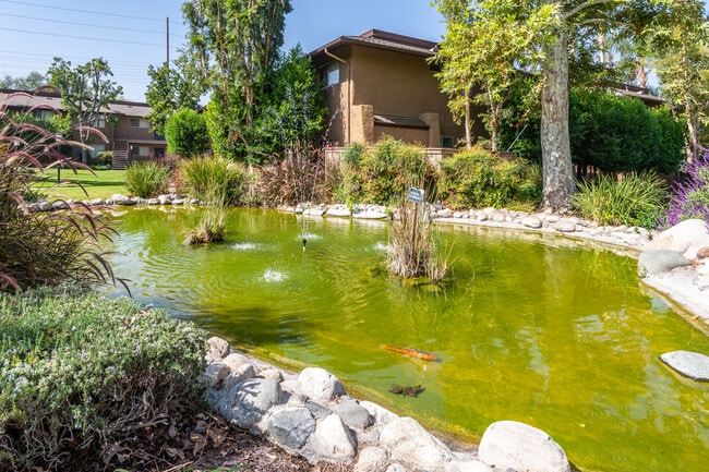 Casa Sierra Apartment Homes