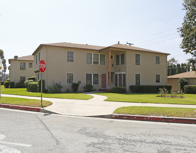 1042-1044 W Glenoaks Blvd in Glendale, CA - Building Photo - Building Photo