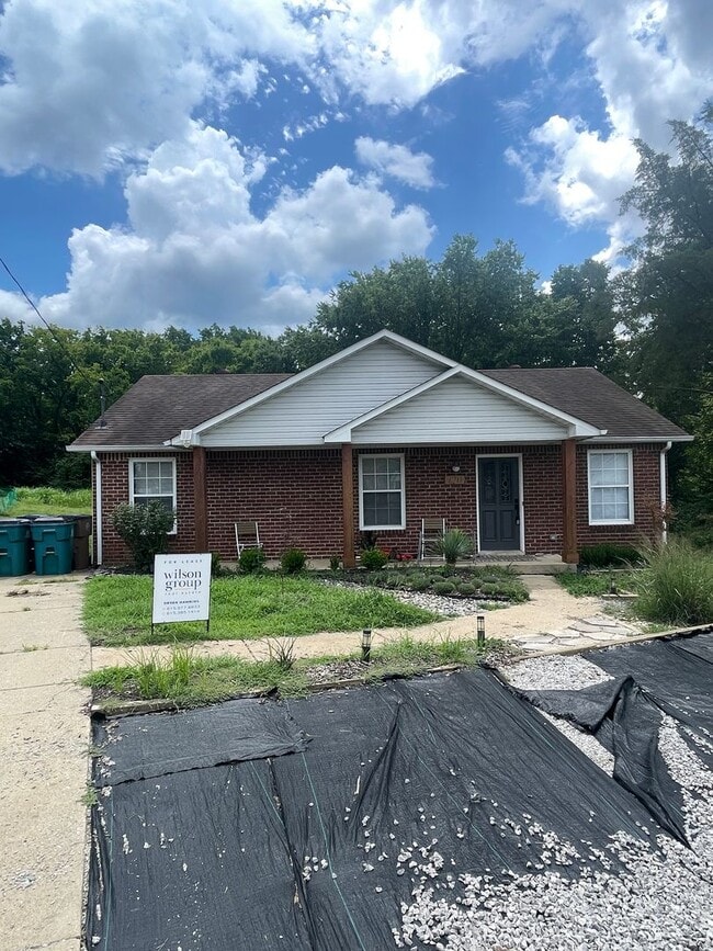 property at 120 Minnette Ct