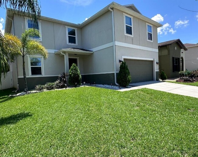 1020 Hermosa Way in Kissimmee, FL - Foto de edificio - Building Photo