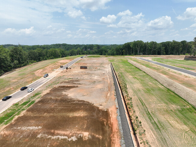 Townes at Reid's Cove in Mooresville, NC - Building Photo - Building Photo