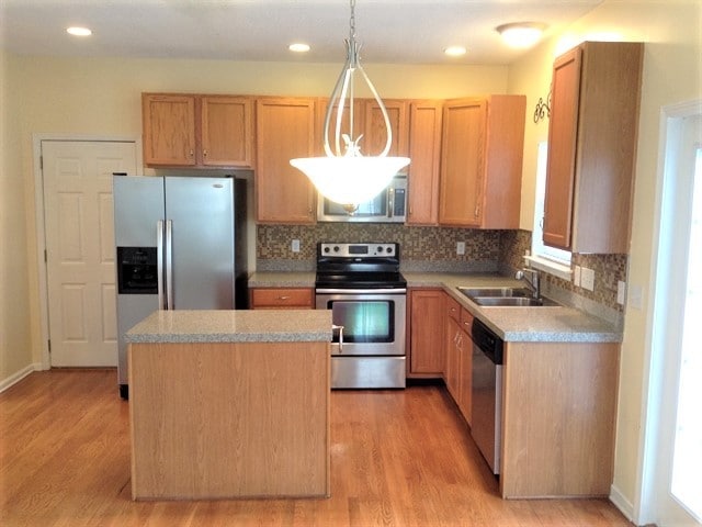 5323 Crisfield Rd in Charlotte, NC - Foto de edificio - Building Photo