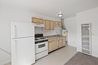 1135 Valley Manor Ct in Colorado Springs, CO - Building Photo - Building Photo