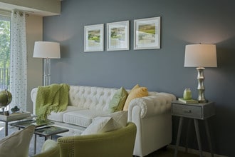 Southgate Apartments & Townhomes in Glen Burnie, MD - Building Photo - Building Photo
