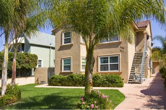 505 D Ave in Coronado, CA - Building Photo - Building Photo