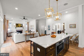2854 Fairmont St in Falls Church, VA - Building Photo - Building Photo