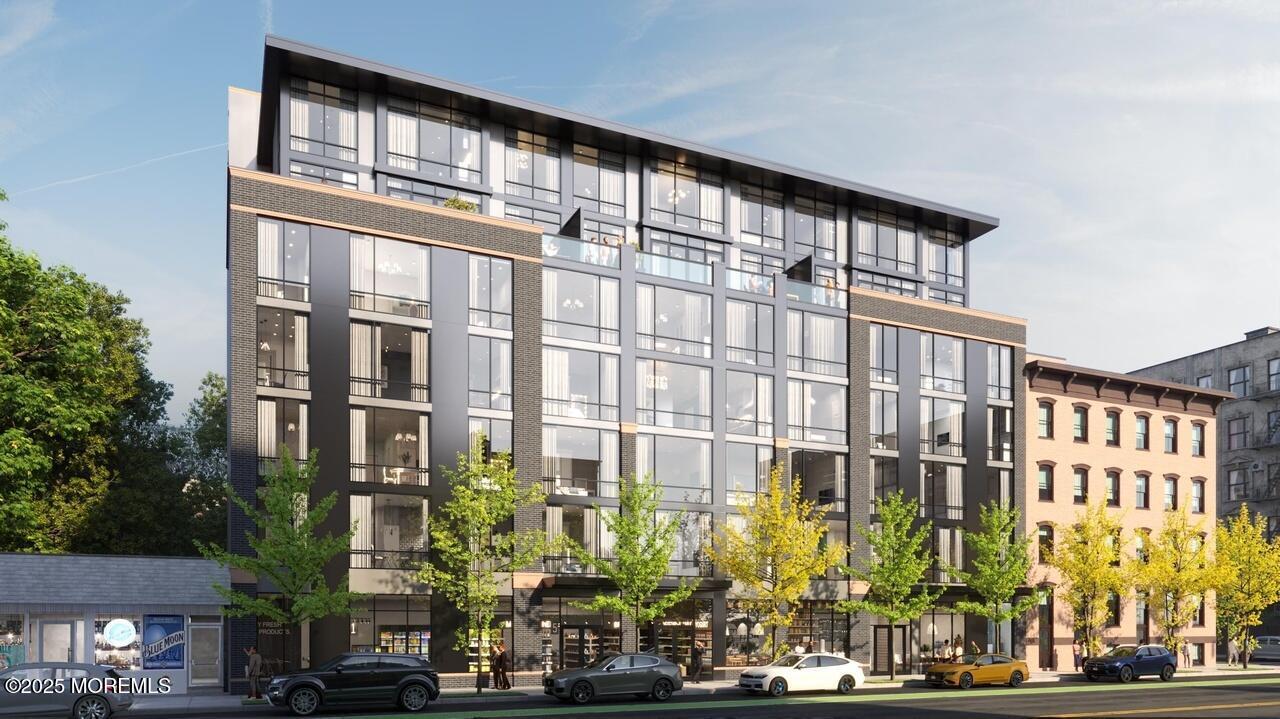 139 Christopher Columbus Dr in Jersey City, NJ - Building Photo