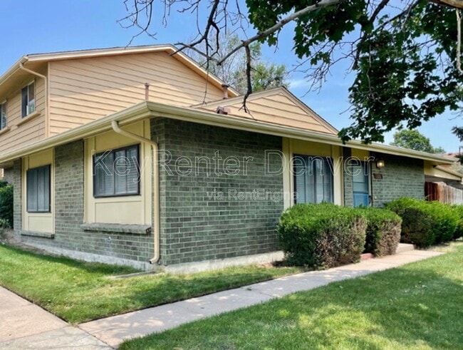 1199 S Troy St in Aurora, CO - Building Photo - Building Photo