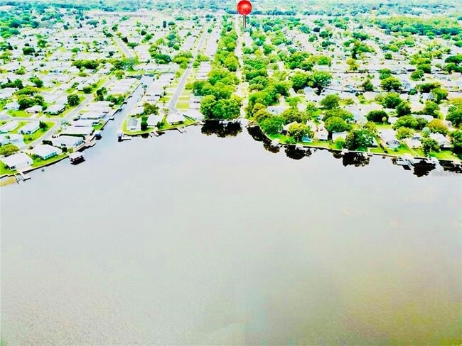property at 68 Lake Shore Dr