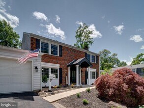 1782 Shaftsbury Ave in Crofton, MD - Building Photo - Building Photo